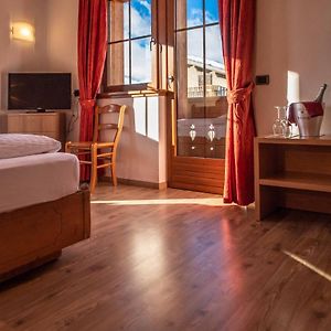 Double or Twin Room Mountain View